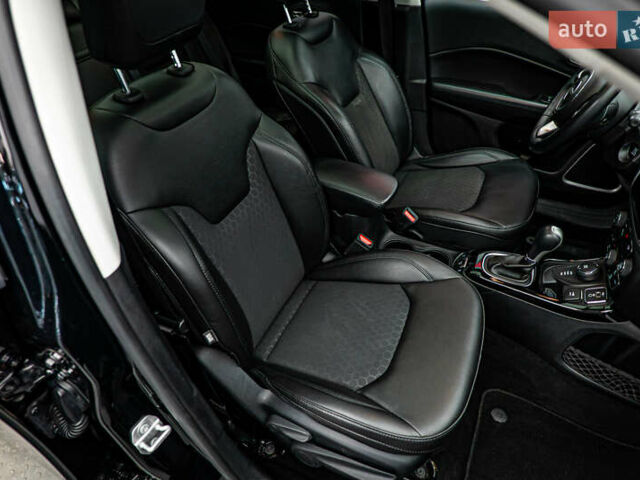 Джип Compass 2019 у Києві на Automoto.ua Чорний Джип Compass, об'ємом двигуна 2.4 л та пробігом 101 тис. км за 15402 $, фото 19 на Automoto.ua