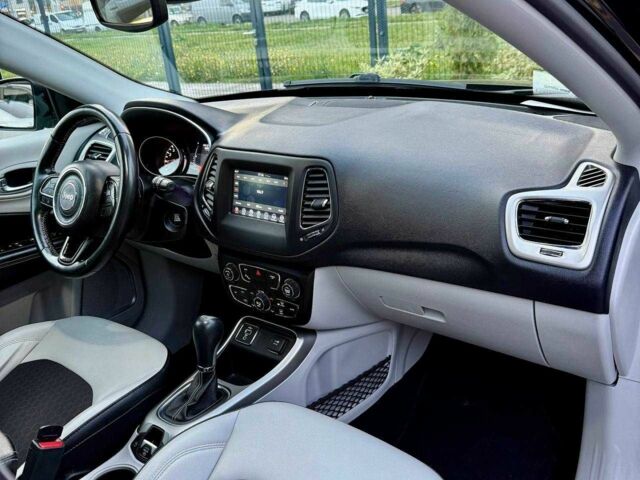 Черный Джип Компас, объемом двигателя 2.4 л и пробегом 55 тыс. км за 16900 $, фото 16 на Automoto.ua