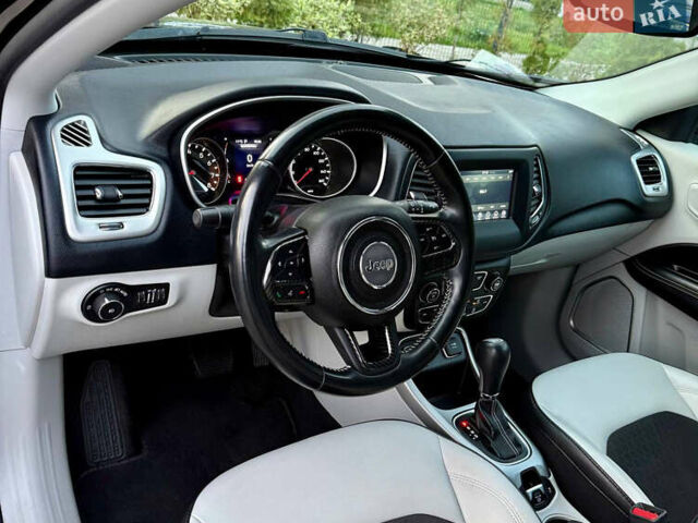 Черный Джип Компас, объемом двигателя 2.36 л и пробегом 55 тыс. км за 16900 $, фото 25 на Automoto.ua