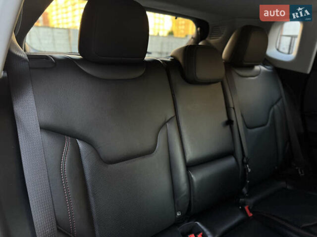 Джип Compass 2019 у Луцьку на Automoto.ua Чорний Джип Compass, об'ємом двигуна 2 л та пробігом 231 тис. км за 18999 $, фото 34 на Automoto.ua