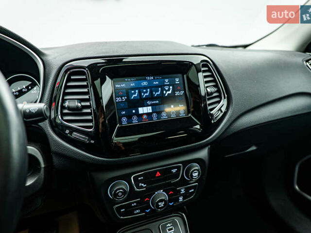 Джип Compass 2019 у Києві на Automoto.ua Чорний Джип Compass, об'ємом двигуна 2.4 л та пробігом 101 тис. км за 15402 $, фото 16 на Automoto.ua