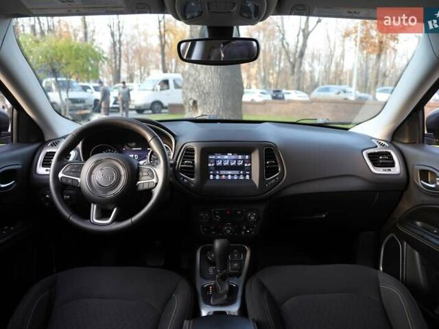 Черный Джип Компас, объемом двигателя 2.4 л и пробегом 52 тыс. км за 16500 $, фото 11 на Automoto.ua