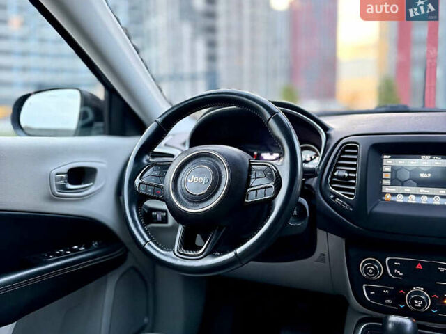 Черный Джип Компас, объемом двигателя 2.36 л и пробегом 55 тыс. км за 16900 $, фото 37 на Automoto.ua