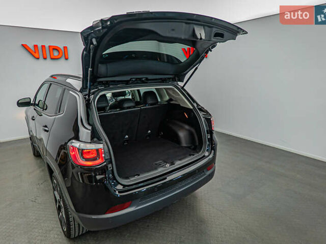 Джип Compass 2019 у Києві на Automoto.ua Чорний Джип Compass, об'ємом двигуна 2.4 л та пробігом 101 тис. км за 15402 $, фото 6 на Automoto.ua