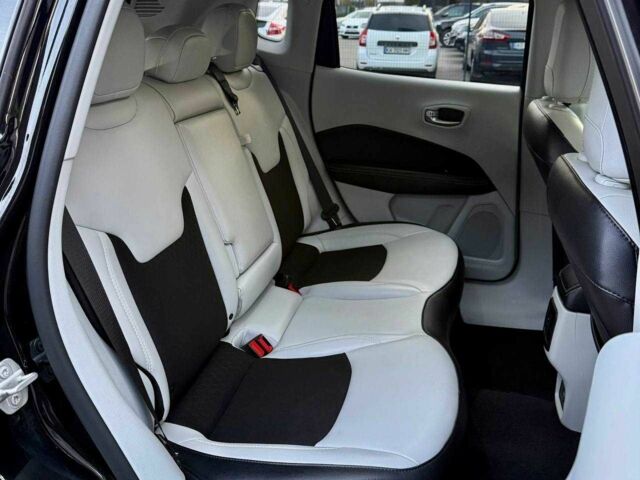 Черный Джип Компас, объемом двигателя 2.4 л и пробегом 55 тыс. км за 16900 $, фото 17 на Automoto.ua