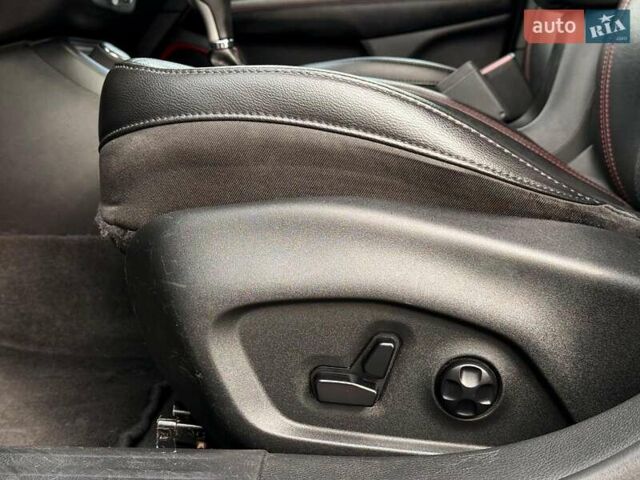 Черный Джип Компас, объемом двигателя 2.4 л и пробегом 132 тыс. км за 15450 $, фото 18 на Automoto.ua