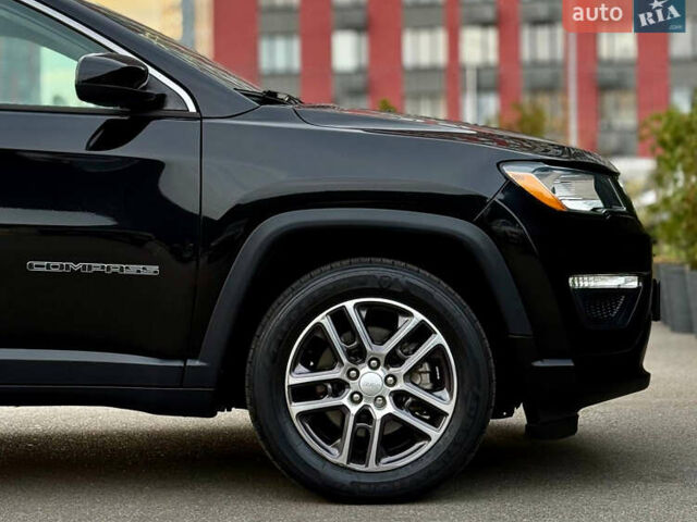 Черный Джип Компас, объемом двигателя 2.36 л и пробегом 55 тыс. км за 16900 $, фото 11 на Automoto.ua