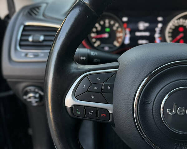 Джип Compass 2019 у Луцьку на Automoto.ua Чорний Джип Compass, об'ємом двигуна 2 л та пробігом 231 тис. км за 18999 $, фото 22 на Automoto.ua
