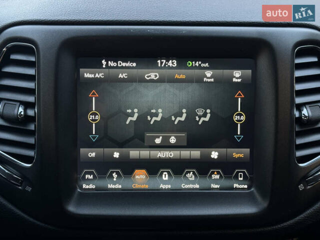Джип Compass 2019 у Луцьку на Automoto.ua Чорний Джип Compass, об'ємом двигуна 2 л та пробігом 231 тис. км за 18999 $, фото 15 на Automoto.ua