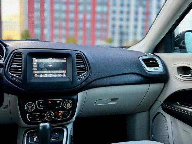 Черный Джип Компас, объемом двигателя 2.4 л и пробегом 55 тыс. км за 16900 $, фото 20 на Automoto.ua