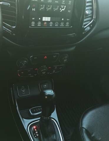 Черный Джип Компас, объемом двигателя 2.4 л и пробегом 150 тыс. км за 12900 $, фото 11 на Automoto.ua