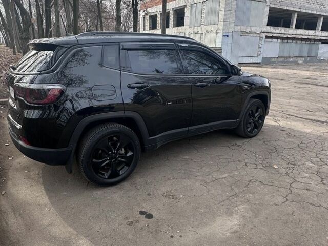 Черный Джип Компас, объемом двигателя 2.4 л и пробегом 98 тыс. км за 17300 $, фото 14 на Automoto.ua