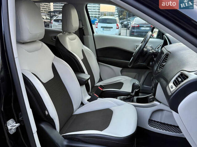 Черный Джип Компас, объемом двигателя 2.36 л и пробегом 55 тыс. км за 16900 $, фото 31 на Automoto.ua