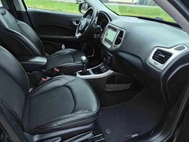 Черный Джип Компас, объемом двигателя 0 л и пробегом 83 тыс. км за 9900 $, фото 11 на Automoto.ua