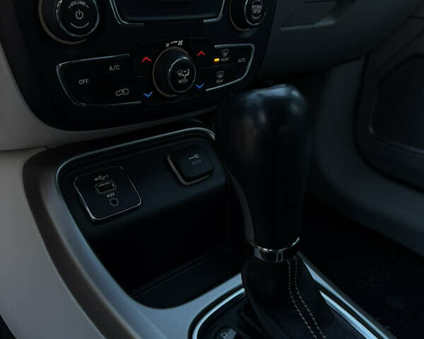 Чорний Джип Compass, об'ємом двигуна 2.36 л та пробігом 62 тис. км за 15800 $, фото 25 на Automoto.ua