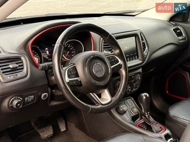 Черный Джип Компас, объемом двигателя 2.4 л и пробегом 132 тыс. км за 15450 $, фото 16 на Automoto.ua