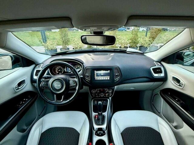 Черный Джип Компас, объемом двигателя 2.4 л и пробегом 55 тыс. км за 16900 $, фото 18 на Automoto.ua