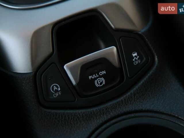 Черный Джип Компас, объемом двигателя 2.4 л и пробегом 52 тыс. км за 16500 $, фото 20 на Automoto.ua