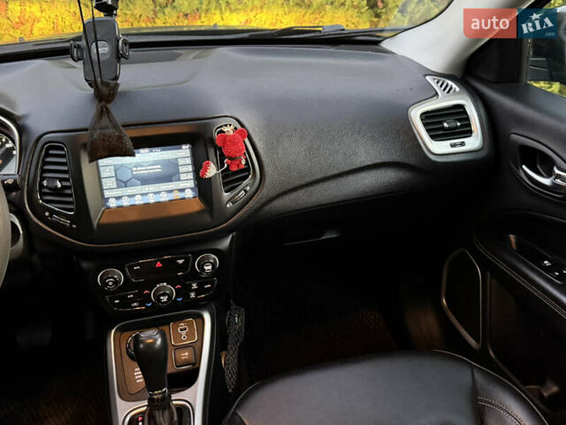 Черный Джип Компас, объемом двигателя 2.4 л и пробегом 174 тыс. км за 15700 $, фото 35 на Automoto.ua