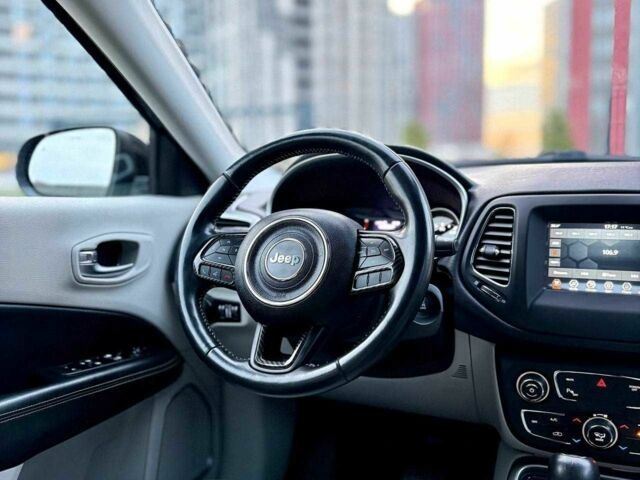 Черный Джип Компас, объемом двигателя 2.4 л и пробегом 55 тыс. км за 16900 $, фото 19 на Automoto.ua