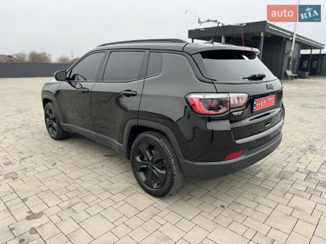 Черный Джип Компас, объемом двигателя 2.4 л и пробегом 123 тыс. км за 14900 $, фото 3 на Automoto.ua