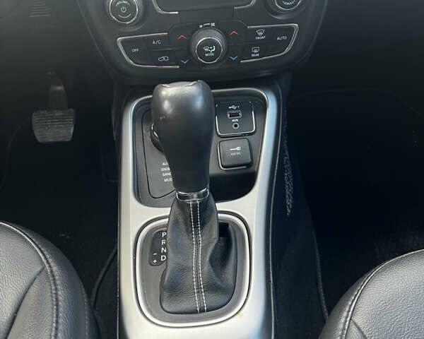 Черный Джип Компас, объемом двигателя 2.36 л и пробегом 78 тыс. км за 16700 $, фото 34 на Automoto.ua