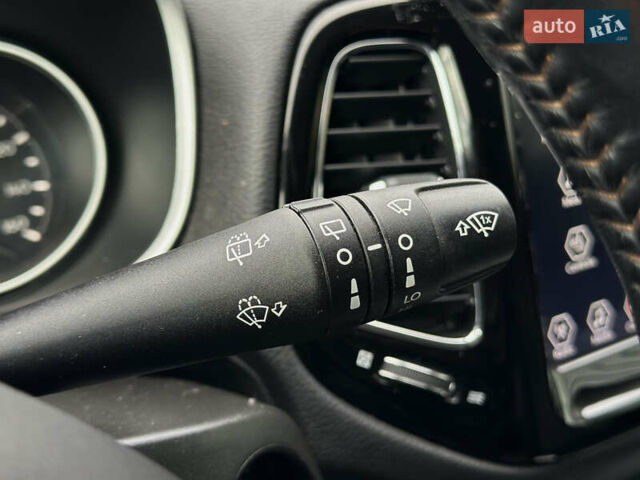 Черный Джип Компас, объемом двигателя 2.36 л и пробегом 154 тыс. км за 18999 $, фото 36 на Automoto.ua