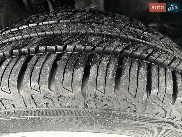 Чорний Джип Compass, об'ємом двигуна 2.36 л та пробігом 66 тис. км за 16700 $, фото 16 на Automoto.ua