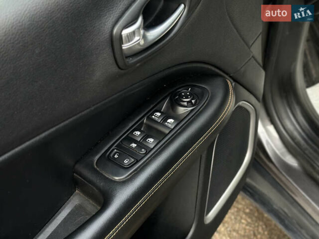 Черный Джип Компас, объемом двигателя 2.36 л и пробегом 154 тыс. км за 18999 $, фото 22 на Automoto.ua