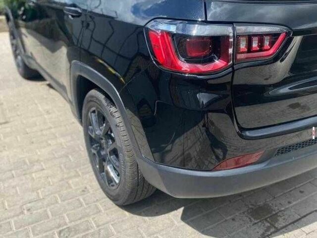 Чорний Джип Compass, об'ємом двигуна 2.4 л та пробігом 84 тис. км за 14000 $, фото 2 на Automoto.ua