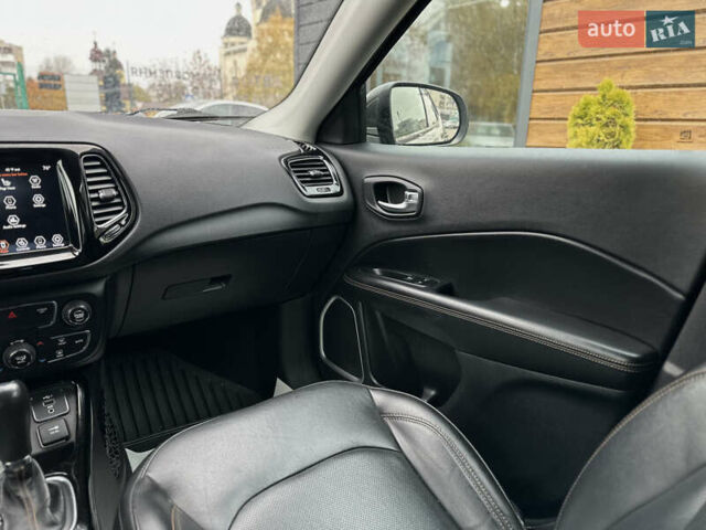 Черный Джип Компас, объемом двигателя 2.36 л и пробегом 154 тыс. км за 18999 $, фото 44 на Automoto.ua
