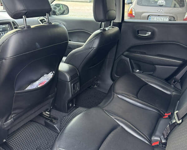 Черный Джип Компас, объемом двигателя 2.36 л и пробегом 20 тыс. км за 16999 $, фото 13 на Automoto.ua