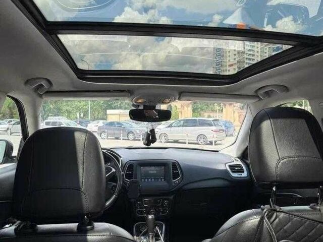 Чорний Джип Compass, об'ємом двигуна 2.4 л та пробігом 84 тис. км за 14000 $, фото 4 на Automoto.ua