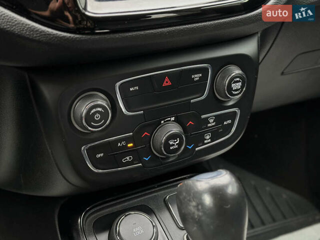 Черный Джип Компас, объемом двигателя 2.36 л и пробегом 154 тыс. км за 18999 $, фото 40 на Automoto.ua