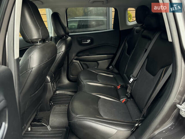 Черный Джип Компас, объемом двигателя 2.36 л и пробегом 154 тыс. км за 18999 $, фото 47 на Automoto.ua