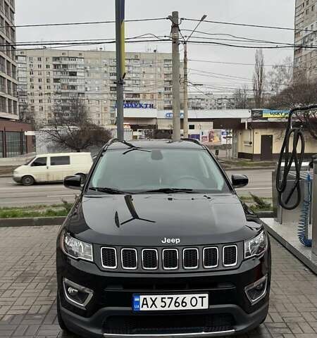 Черный Джип Компас, объемом двигателя 2.36 л и пробегом 76 тыс. км за 17700 $, фото 1 на Automoto.ua