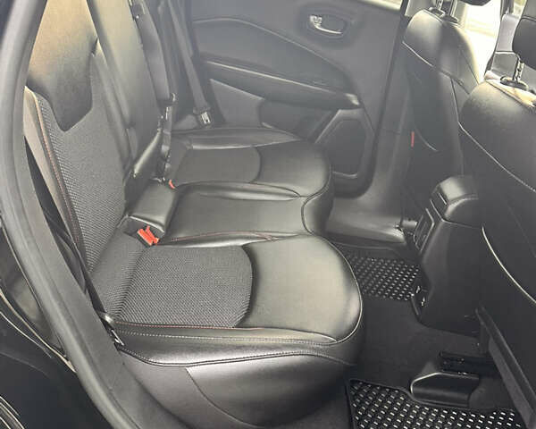 Черный Джип Компас, объемом двигателя 2.36 л и пробегом 82 тыс. км за 17499 $, фото 18 на Automoto.ua