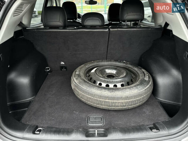 Черный Джип Компас, объемом двигателя 2.36 л и пробегом 154 тыс. км за 18999 $, фото 17 на Automoto.ua