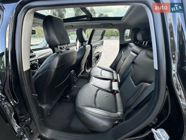 Черный Джип Компас, объемом двигателя 2.4 л и пробегом 51 тыс. км за 21999 $, фото 31 на Automoto.ua