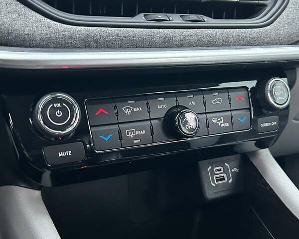 Черный Джип Компас, объемом двигателя 2.36 л и пробегом 39 тыс. км за 18700 $, фото 29 на Automoto.ua