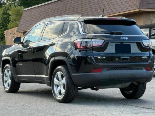 Чорний Джип Compass, об'ємом двигуна 2.4 л та пробігом 14 тис. км за 4400 $, фото 4 на Automoto.ua