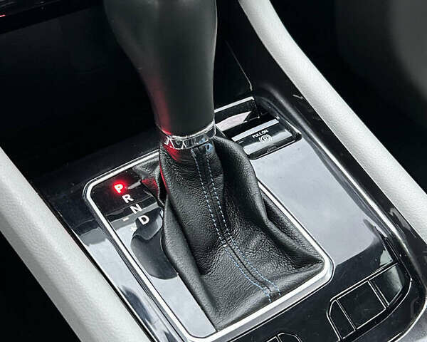 Черный Джип Компас, объемом двигателя 2.36 л и пробегом 39 тыс. км за 18700 $, фото 19 на Automoto.ua