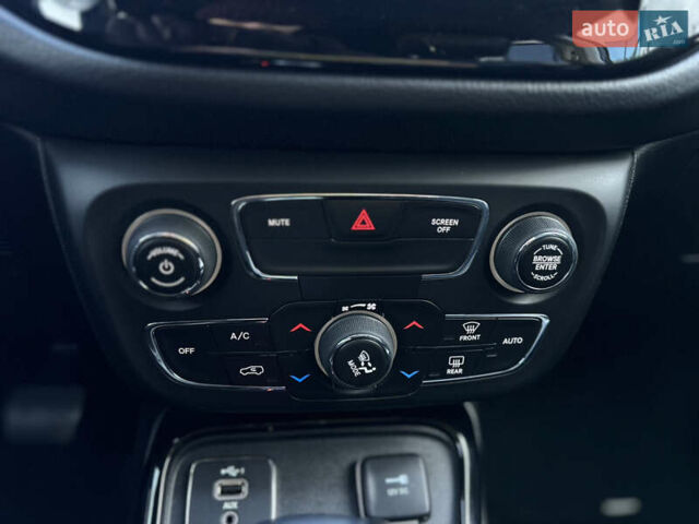 Черный Джип Компас, объемом двигателя 2.36 л и пробегом 139 тыс. км за 14999 $, фото 21 на Automoto.ua