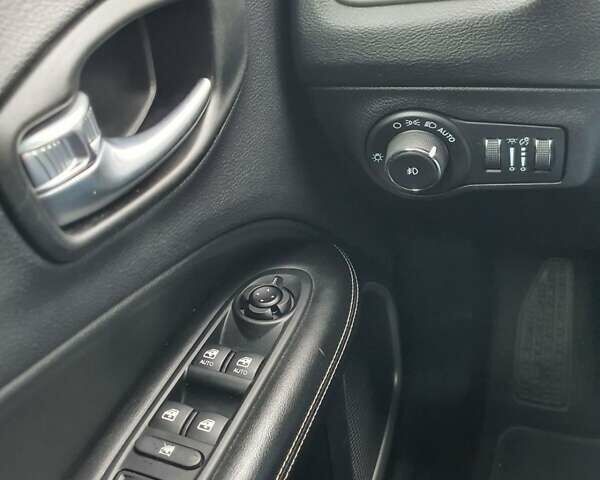 Чорний Джип Compass, об'ємом двигуна 2.4 л та пробігом 103 тис. км за 16800 $, фото 36 на Automoto.ua