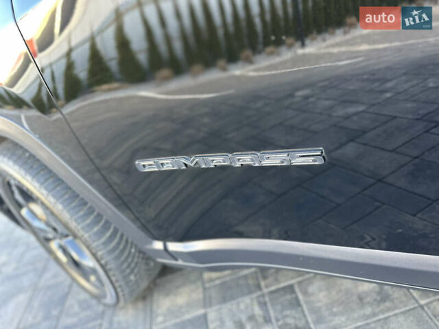 Черный Джип Компас, объемом двигателя 2.36 л и пробегом 139 тыс. км за 14999 $, фото 12 на Automoto.ua