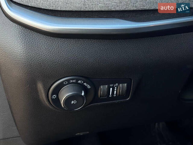 Черный Джип Компас, объемом двигателя 2.36 л и пробегом 40 тыс. км за 23950 $, фото 33 на Automoto.ua