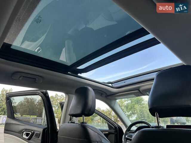 Черный Джип Компас, объемом двигателя 2.4 л и пробегом 51 тыс. км за 21999 $, фото 45 на Automoto.ua