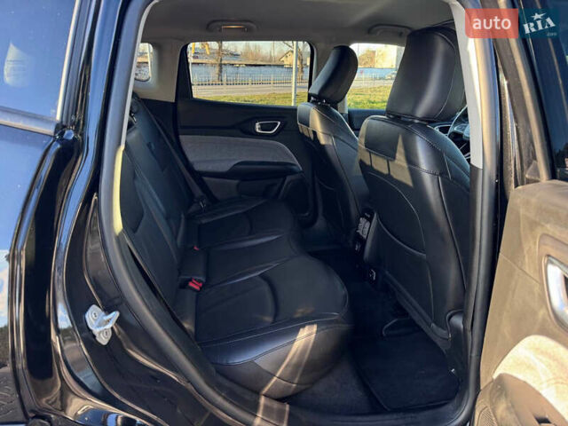 Черный Джип Компас, объемом двигателя 2.36 л и пробегом 40 тыс. км за 23950 $, фото 37 на Automoto.ua