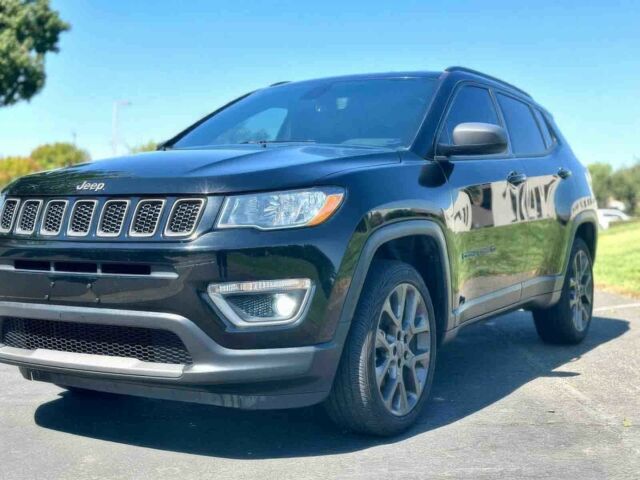 Чорний Джип Compass, об'ємом двигуна 2.4 л та пробігом 30 тис. км за 9500 $, фото 1 на Automoto.ua