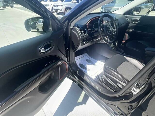 Черный Джип Компас, объемом двигателя 2.4 л и пробегом 19 тыс. км за 9900 $, фото 9 на Automoto.ua